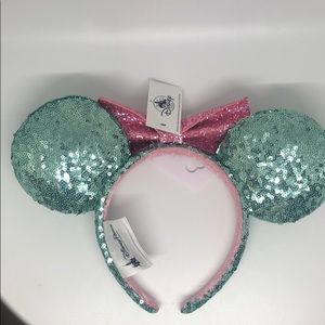 Disney parks authentic polka dot Minnie ears